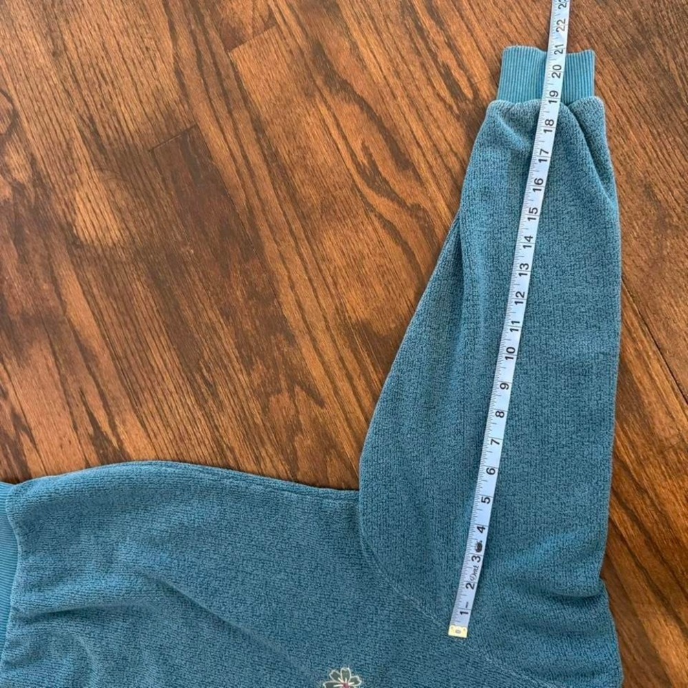 Bon Worth Blue Crewneck with Purple Embroidered Flower Sweater Size XL Vintage - Picture 8 of 8